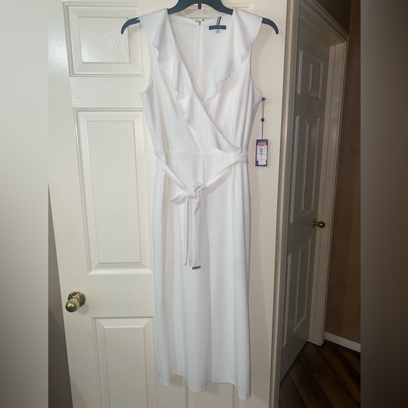 Tommy Hilfiger Belted Cropped Jumpsuit Size 12 - Picture 4 of 9